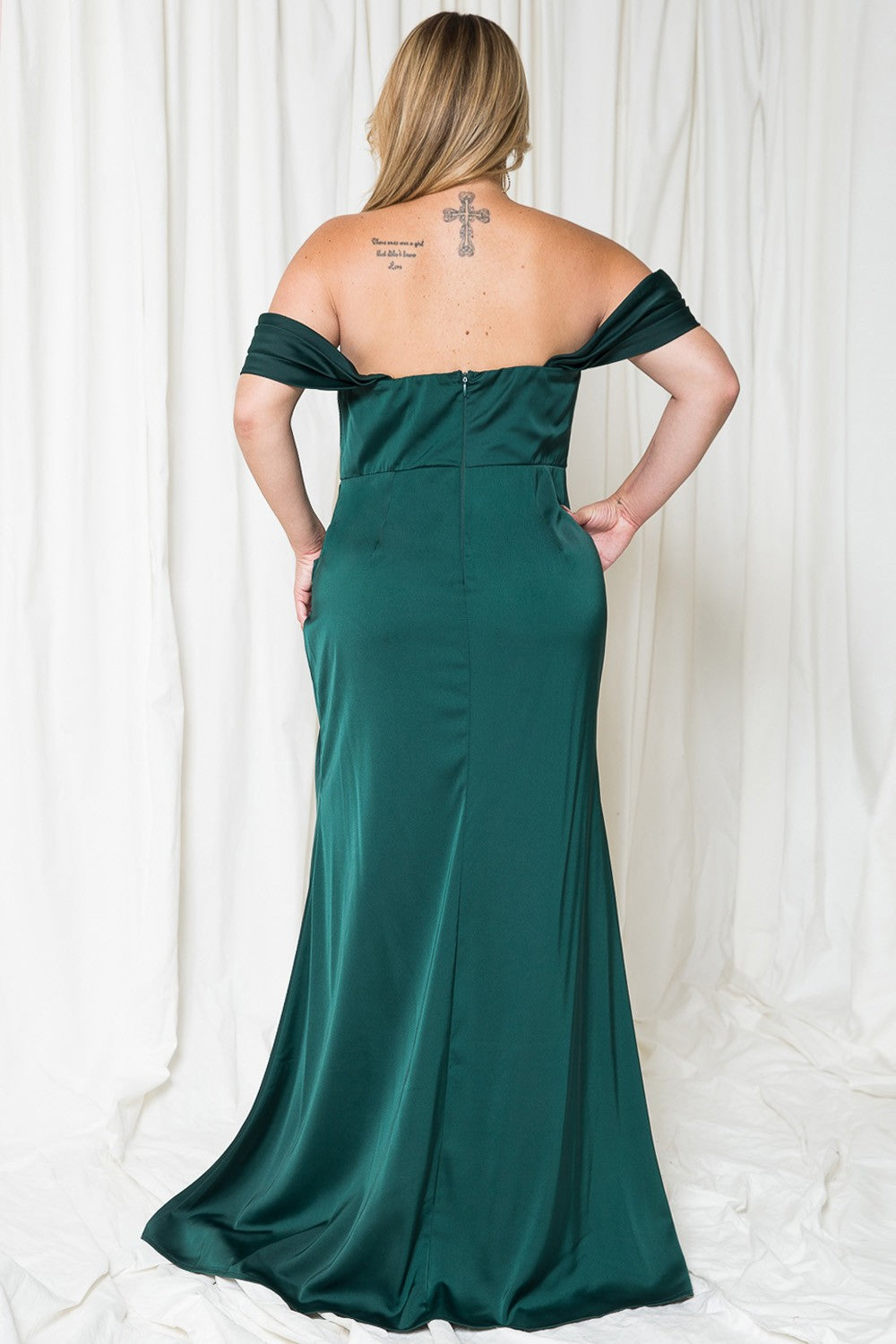 Vestido a los hombros