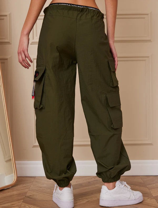 Pantalón parachute cargo