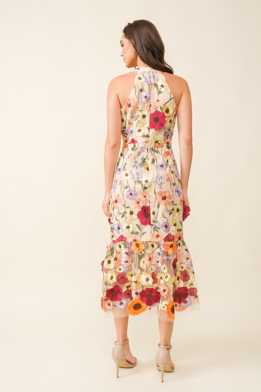 Vestido flores bordadas