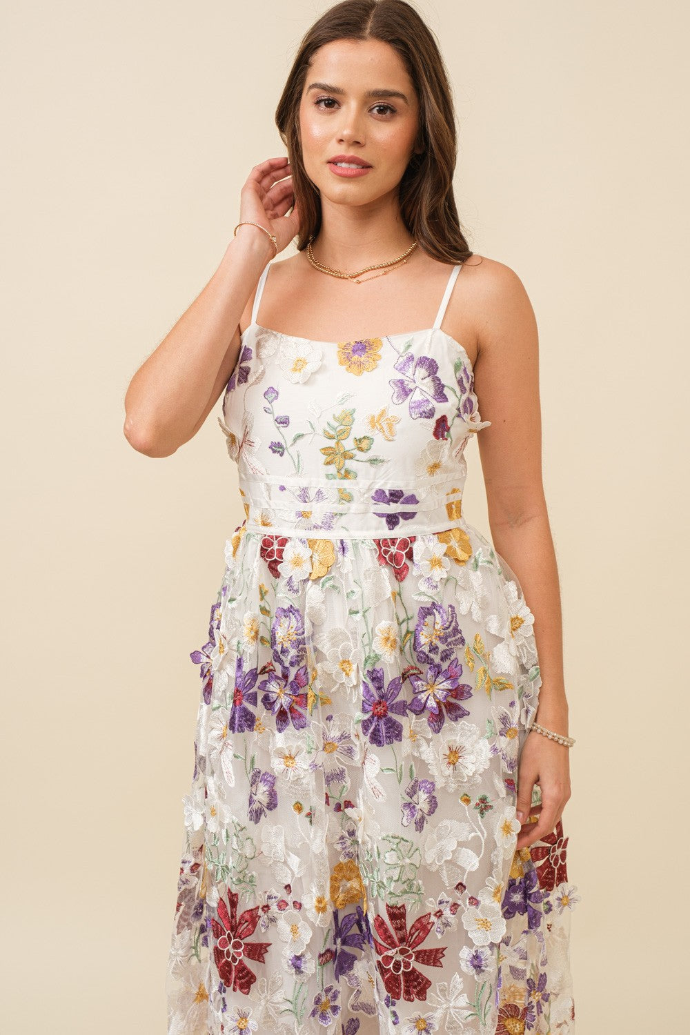 Vestido bordado flores