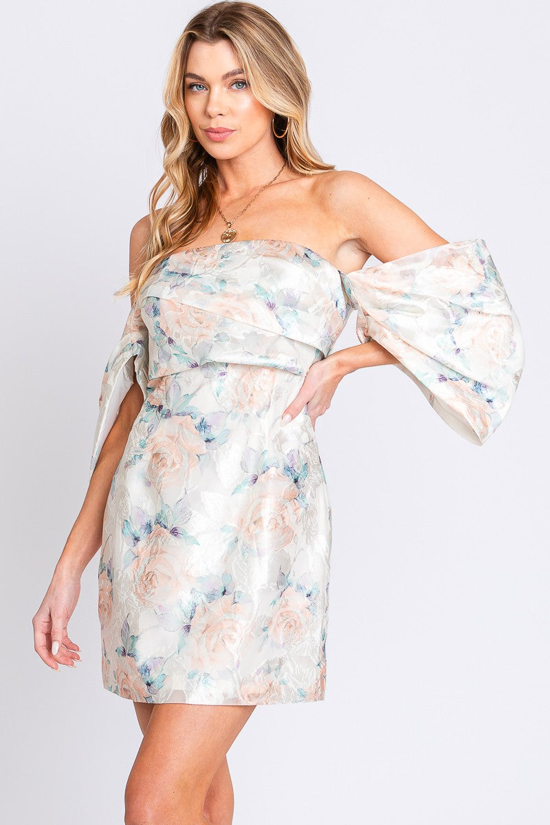 Vestido off shoulder floreado