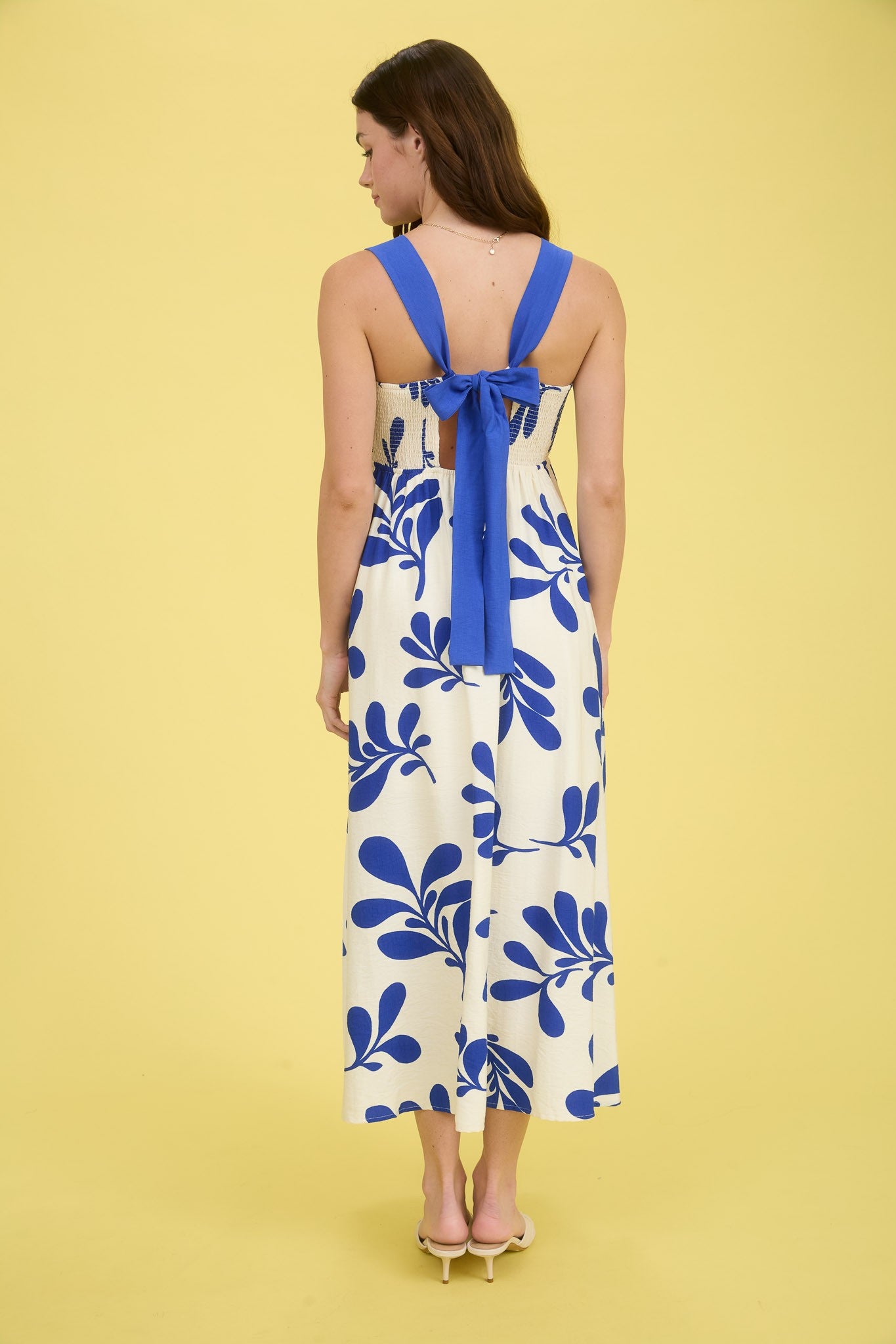 Vestido estampado con tirantes ajustables