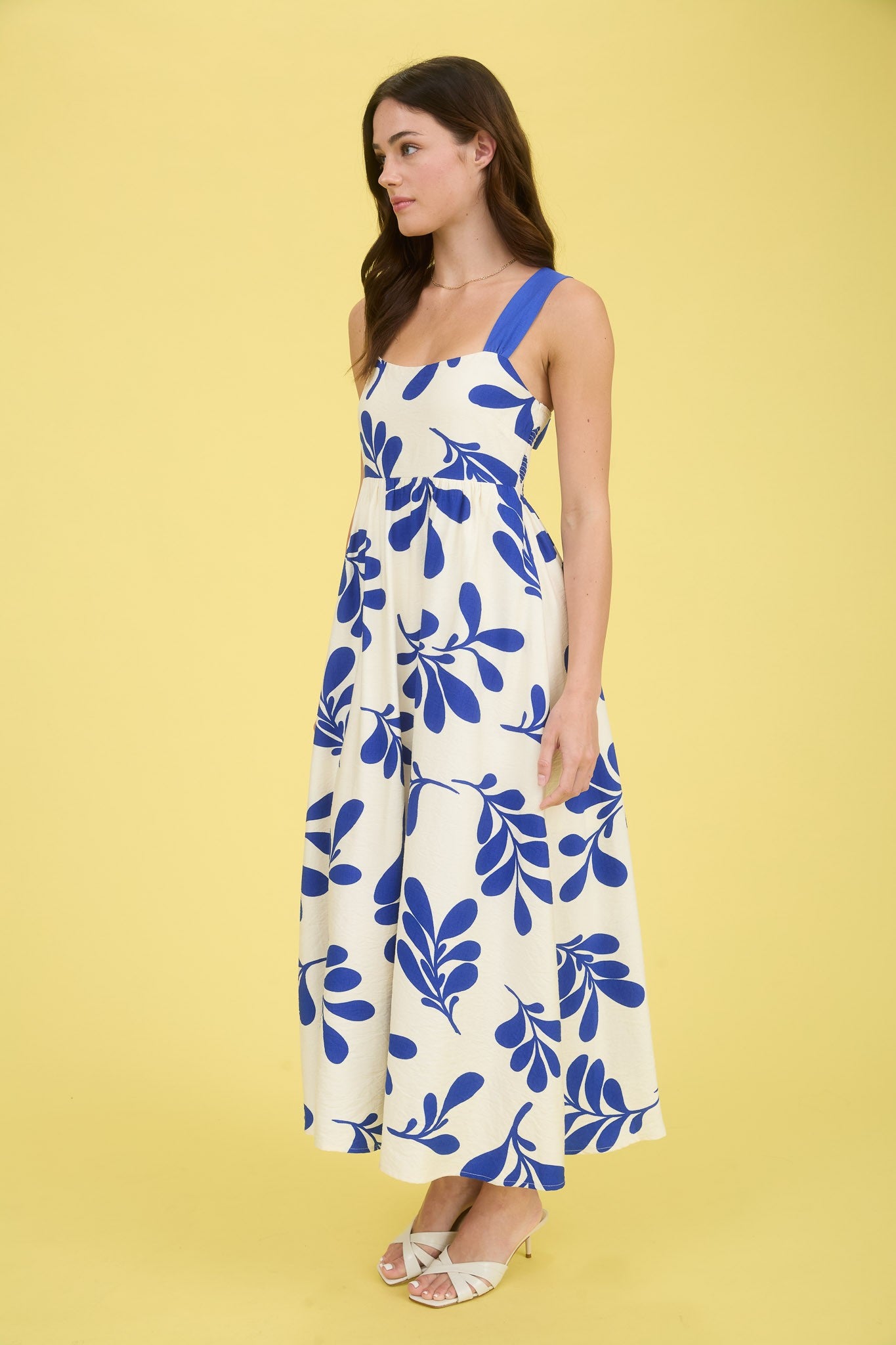 Vestido estampado con tirantes ajustables
