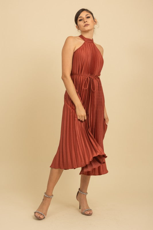 Vestido halter plisado
