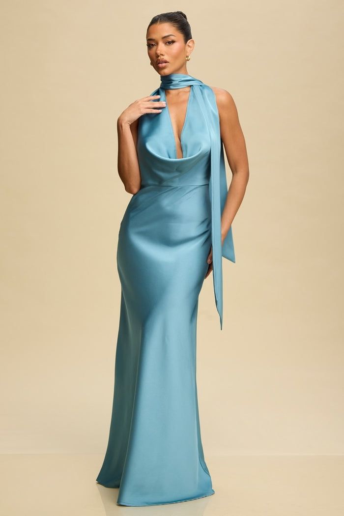 Vestido halter sin espalda