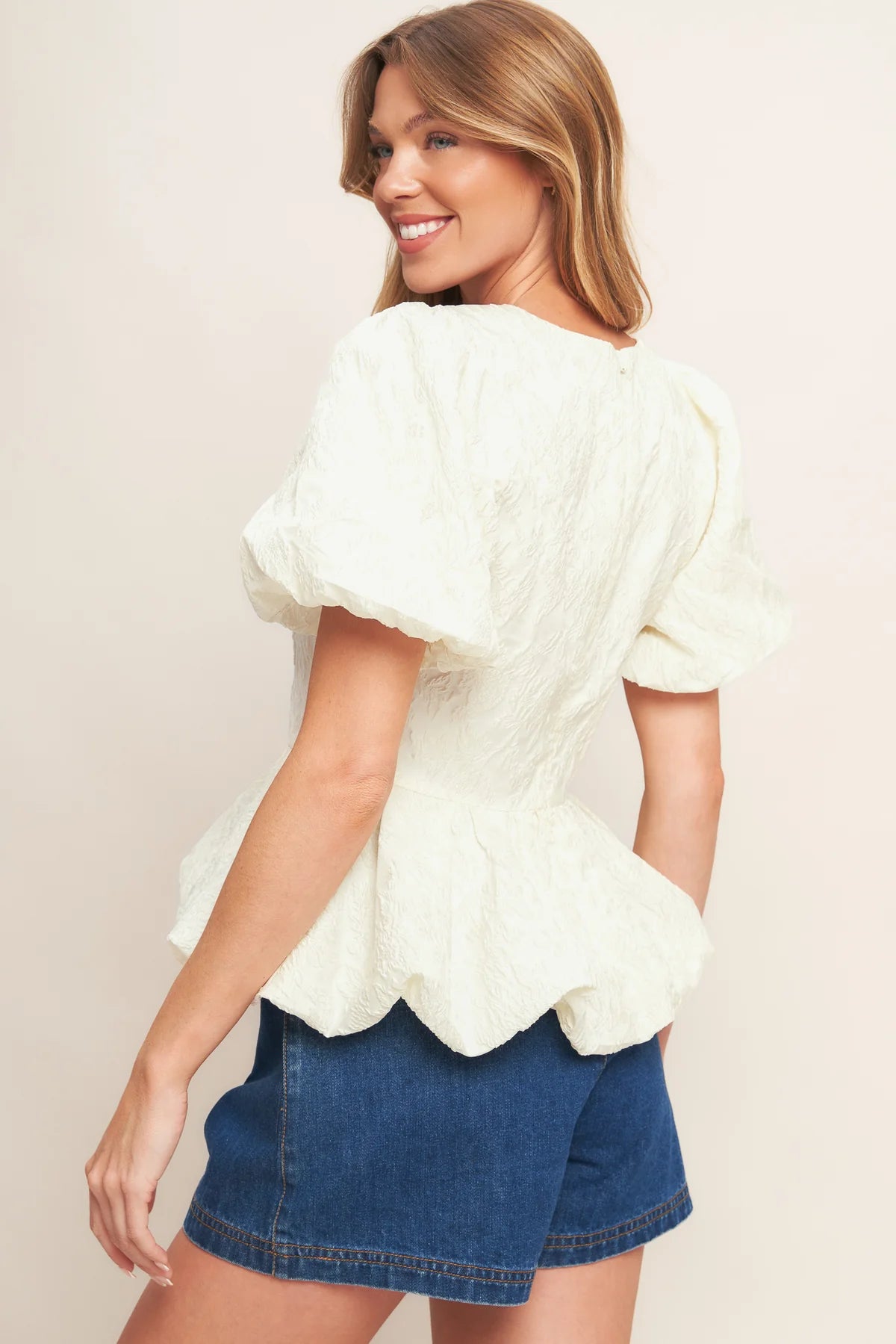 Top peplum