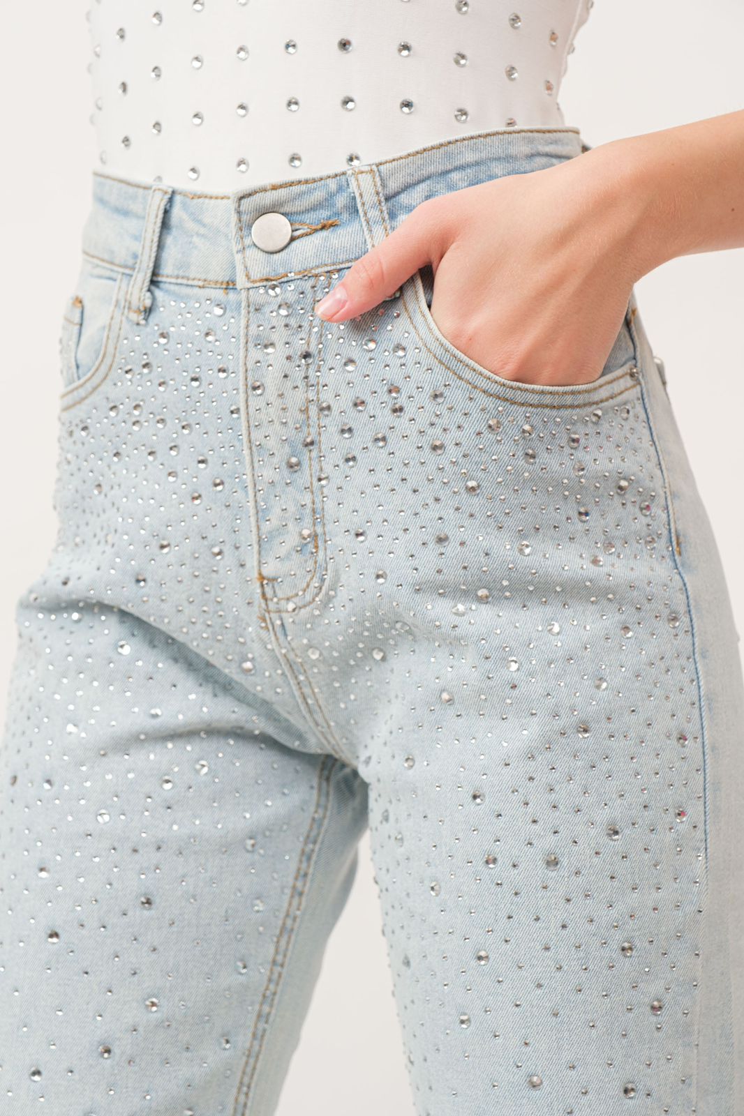 Pantalón mezclilla pedrería